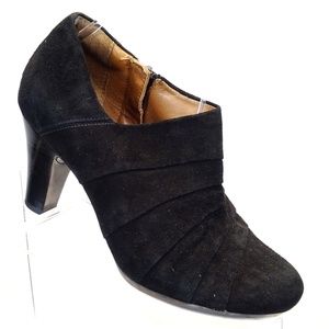 CLARKS ARTISAN Black Suede/Leather Side-Zip Buckle